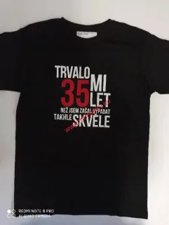 Tričko REKLAMNÍ černé, potisk střední 20-23cm,35let
